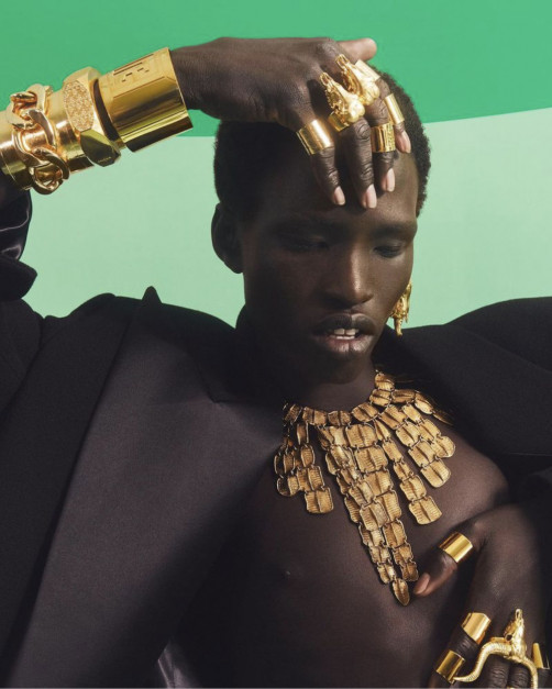 Smycken i mode och dess symbolik