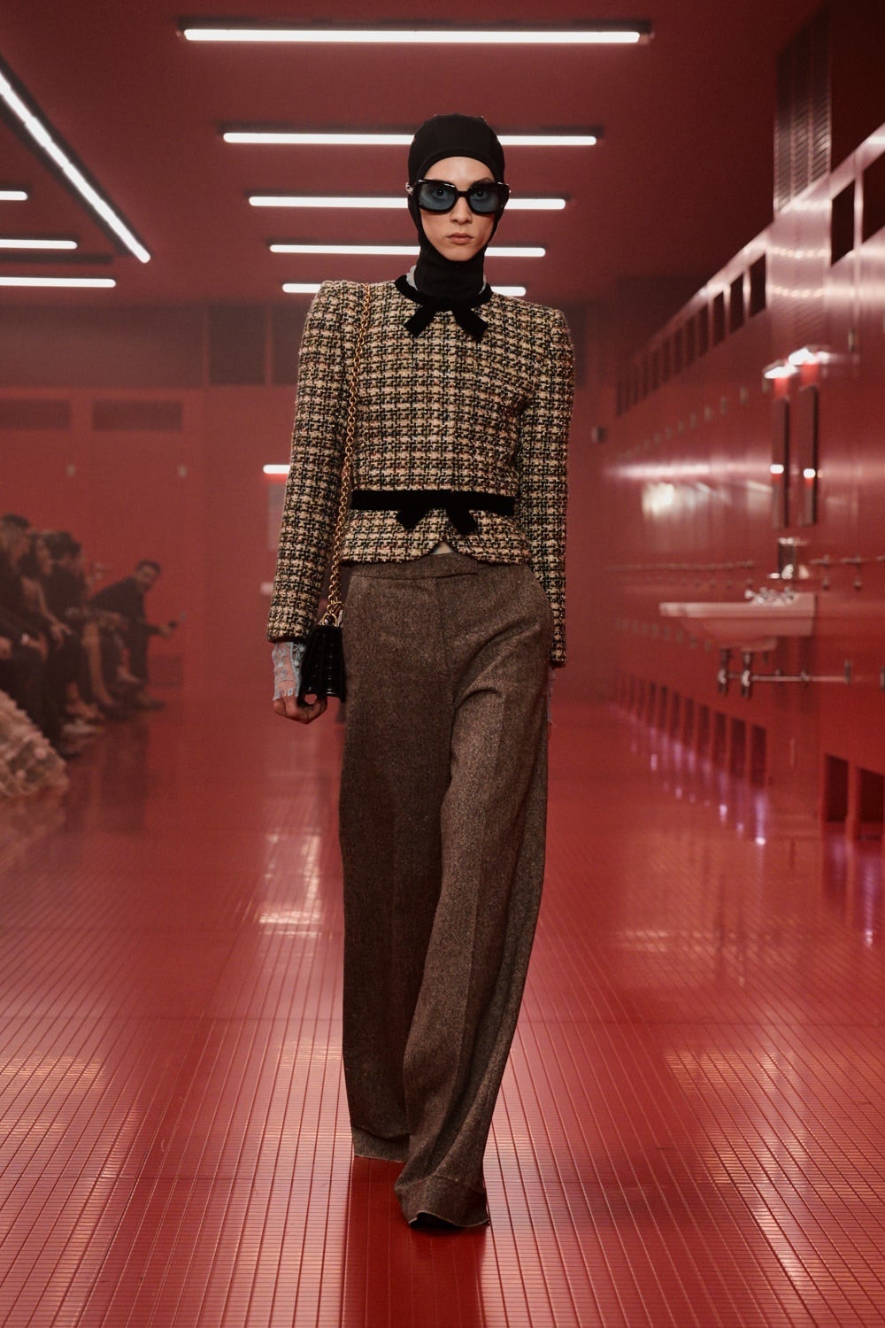 Den senaste Valentino-utst&auml;llningen leker med intimitet1