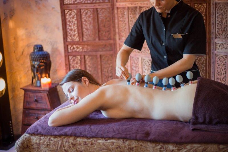 Energiska behandlingar p&aring; Manor House Hotel spa