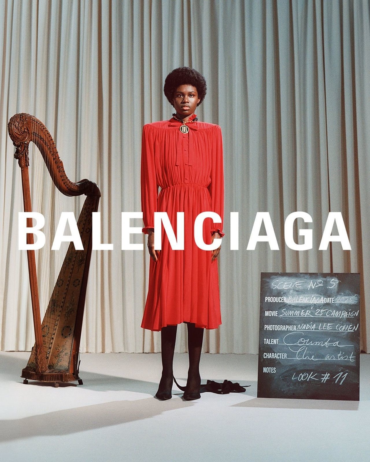 Balenciagas sommarkampanj