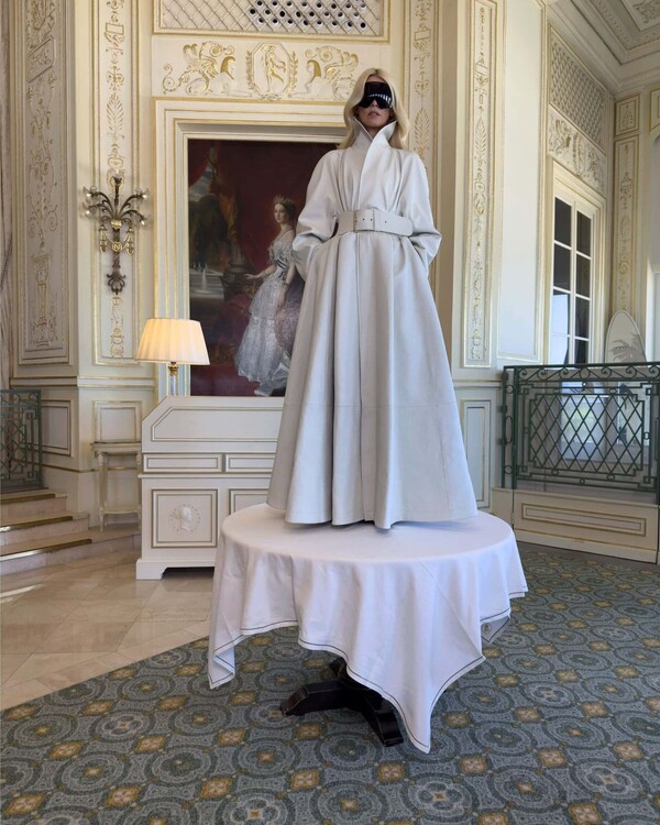 Balenciaga-kampanj med Claudia Schiffer9