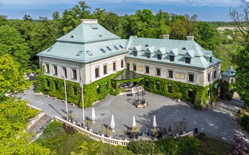 Manorhouse Pałacodrowąż&oacute;w