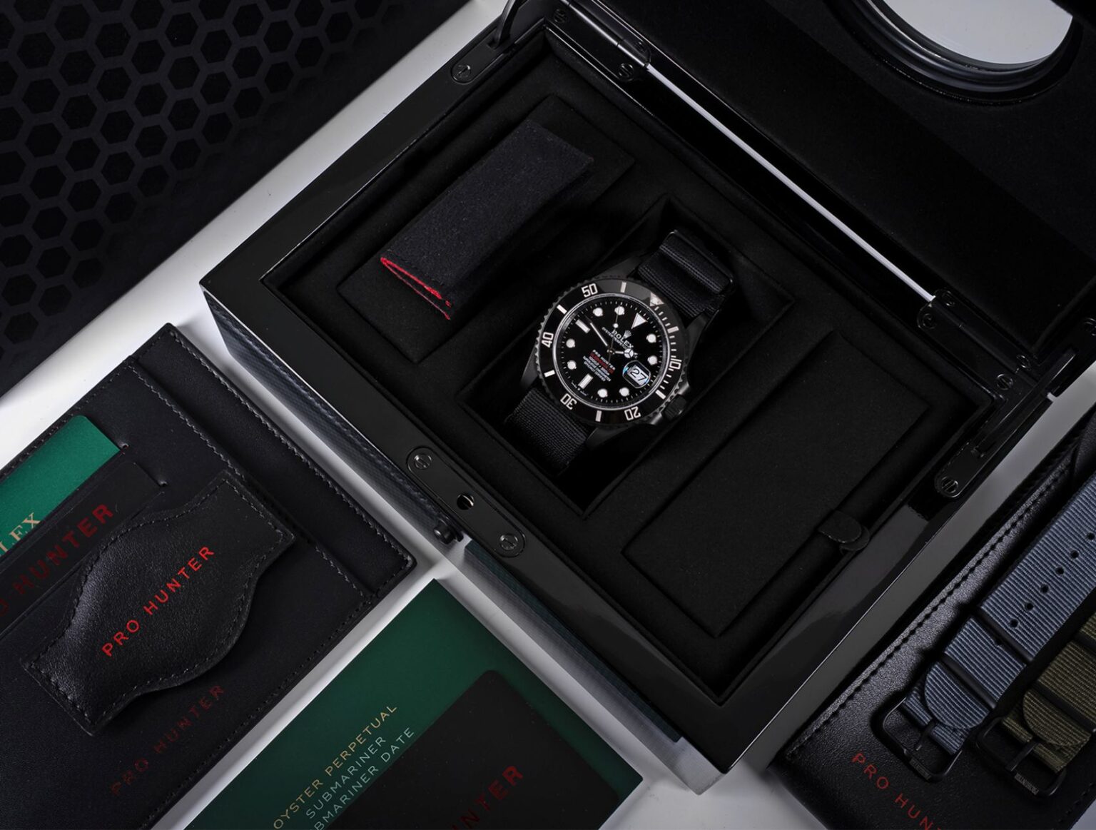 Rolex Pro Hunter Submariner 126610ln Den Svarta Legenden I Ny Tappning