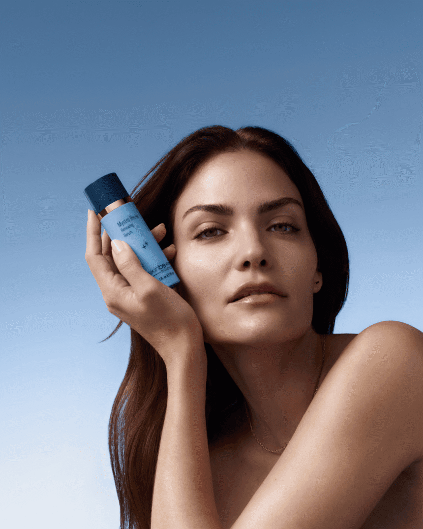 Mystro Revive Renewing Serum En ny era för hudvård under klimakteriet