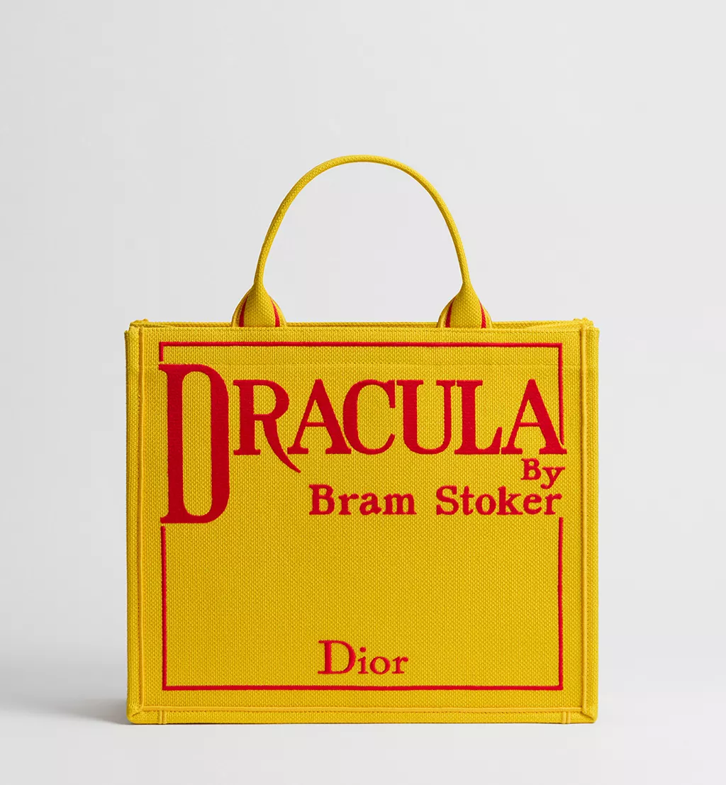 Dior Book Tote N&auml;r Boken Blir Mode653