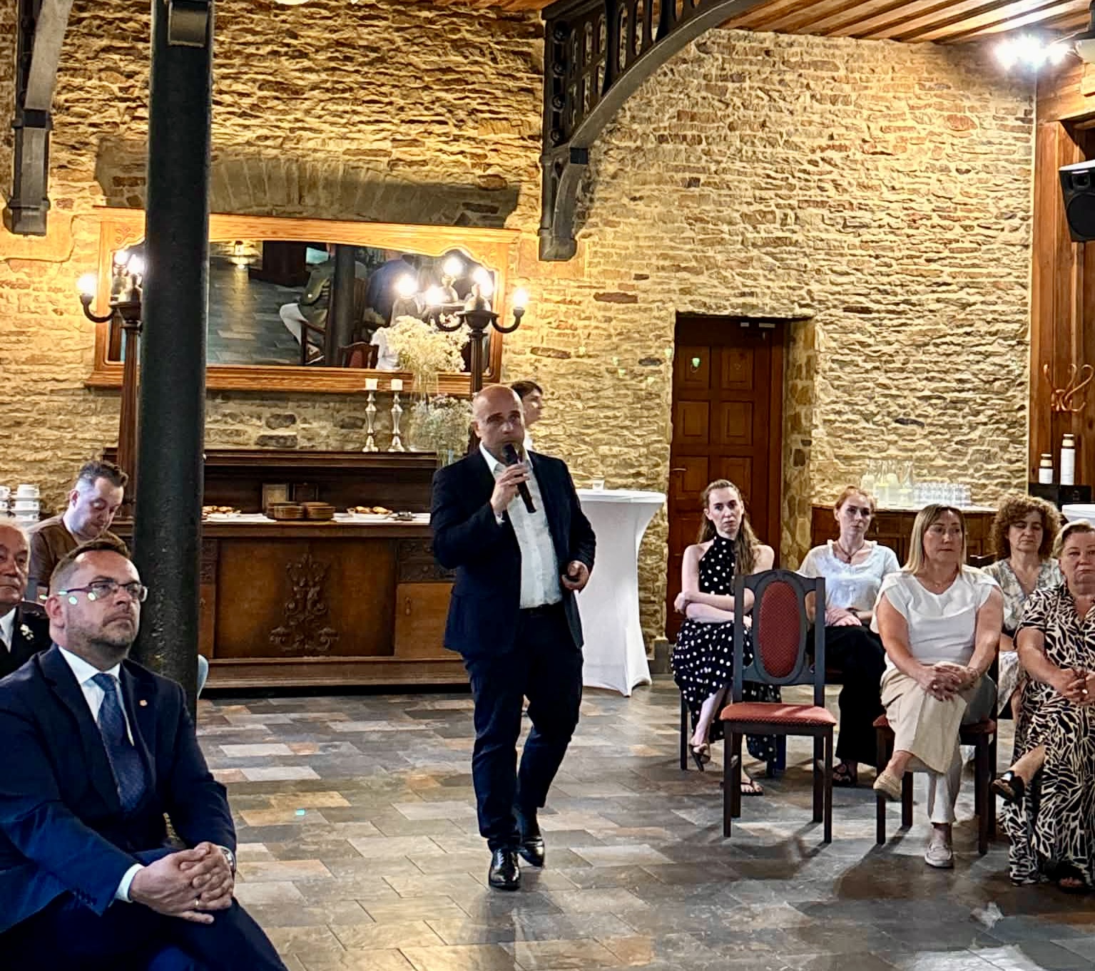 Officiell Invigning av Kupolhusen Arkadiusz Tomczyk