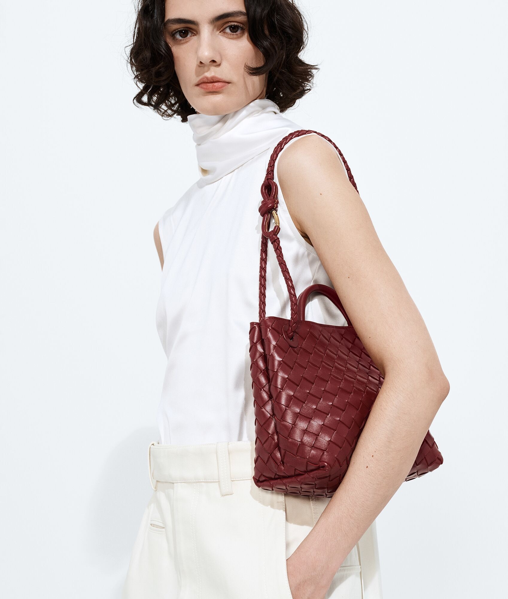 Burgundy V&auml;ska Bottega Venetta1