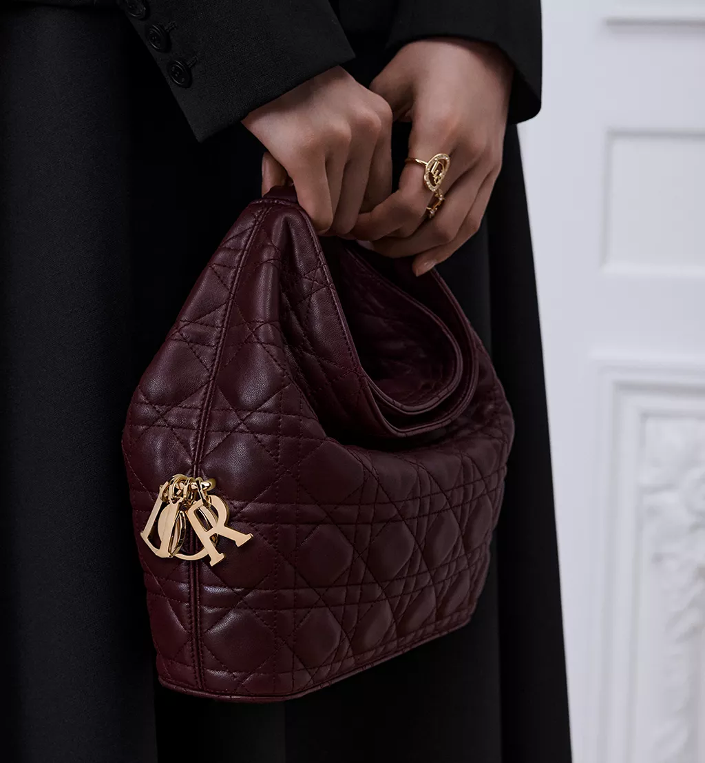 Burgundy V&auml;ska Dior
